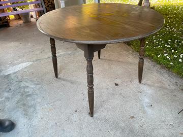 Tavolo allungabile in legno massello