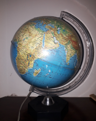 Mappamondo Vintage con illuminazione