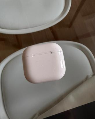 Airpods 4 con cancellazione del rumore