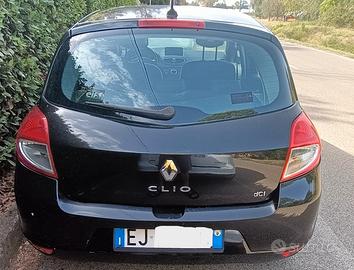 RENAULT Clio - 2011