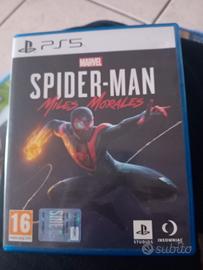SPIDERMAN MILES MORALES PS5
