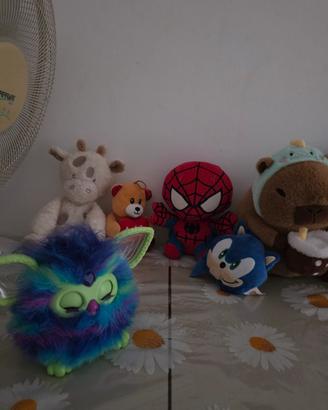 Peluche assortiti vogliono una nuova casa! 🧸✨