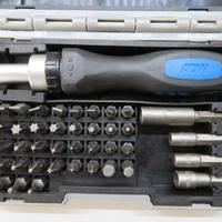 Kit Inserti con avvitatore