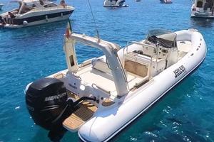 Joker boat clubman 26 verado 250 hp tubolari nuovi
