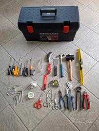 cassetta porta utensili in plastica rigida + vari 