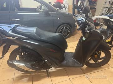 Honda SH 125 sport
