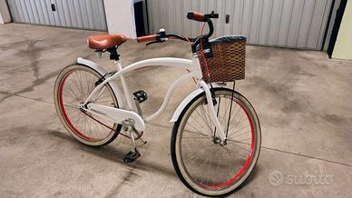 Bicicletta con cestino