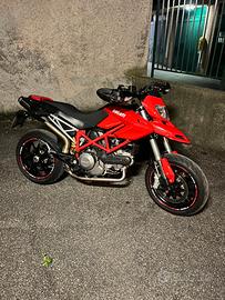 Hypermotard 796