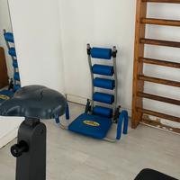 Attrezzo per addominali