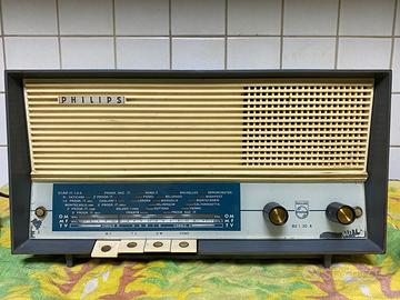 Radio a valvole vintage Philips B2I20A