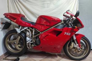 Ducati 748 biposto 