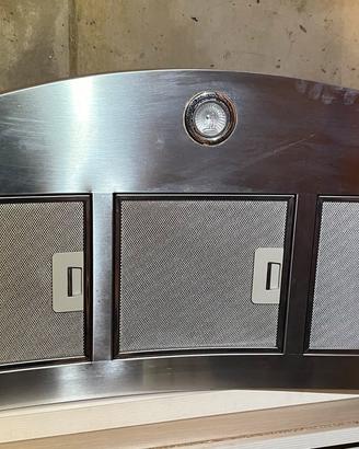 Cappa aspirante Falmec Spazio inox con 3 filtri e 