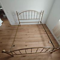 Struttura letto matrimoniale 