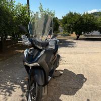 Honda SH 125 SPORT - 2024 colorazione NERO OPACO
