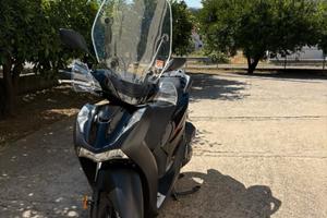 Honda SH 125 SPORT - 2024 colorazione NERO OPACO