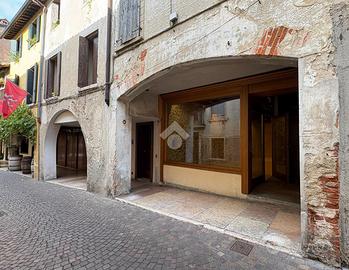 NEGOZIO A ASOLO