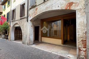 NEGOZIO A ASOLO