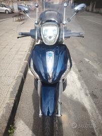 🏍️ Piaggio Beverly 300 