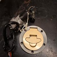 serratura per Ducati 916 996 998 e 748