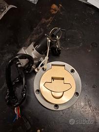 serratura per Ducati 916 996 998 e 748