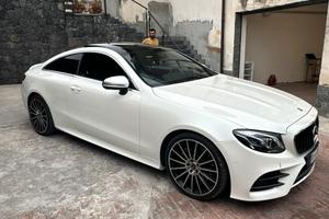 Mercedes e220 coupe