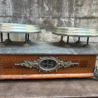 Bilancia antica a due piatti in legno fine ‘800