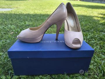 Scarpe donna spuntate