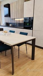 CUCINA COMPLETA CON ISOLA