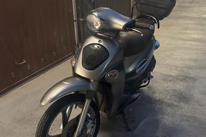 Smembro / Ricambi Kymco People 50 2T TUTTI!!