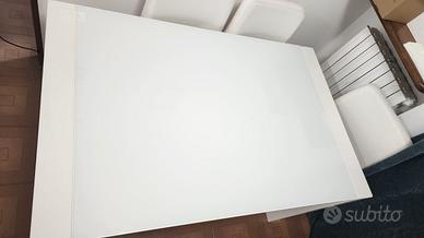 tavolo Bianco con 6 sedie bianche