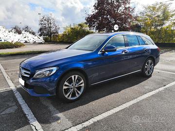 MB  C 220 W  4Matic