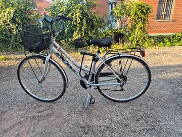 Bicicletta city bike Uomo e Donna