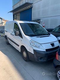 Peugeot Expert 2008