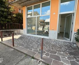 Negozio commerciale/studio medico/ufficio