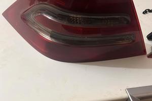 Fanali posteriori mercedes classe C W203