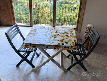Tavolo da giardino/balcone bianco 79x72 + 2 sedie