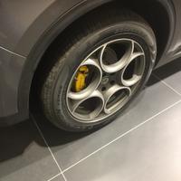 Alfa romeo stelvio cerchi 19 pollici kit night