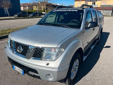 PICK UP NISSAN NAVARA DOPPIA CABINA