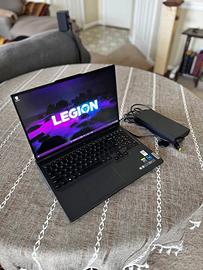 laptop da gioco 13700HX, 4070, 32GB DDR5, 1TB M.2