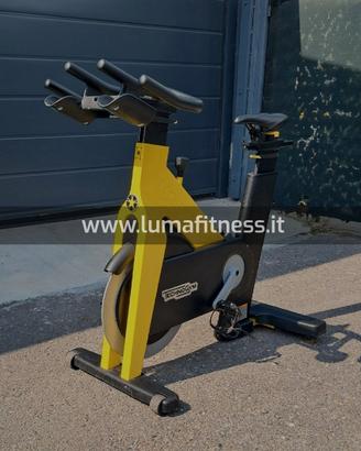 Spin Bike: Technogym Group Cycle Nero Giallo