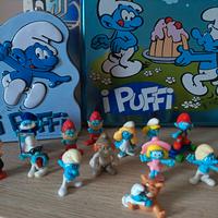 Salvadanaio in latta con mini puffi