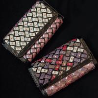 Portafoglio con strass. 