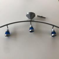 Barra con faretti orientabili