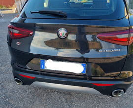 Stelvio nero vulcano full optional
