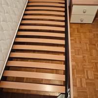 letto singolo, materasso comodino 