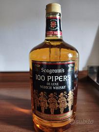 Whisky Seagram’s 100 Pipers De Luxe Scotch