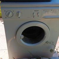 lavatrice per pezzi di ricambio 