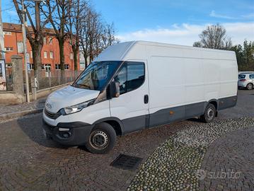 Iveco Daily 2.3 160cv Extralungo tetto alto 