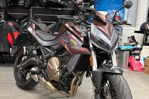 Qj Motor SRK 700 - FINANZIABILE 100%