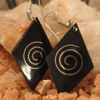 Orecchini in corno e argento